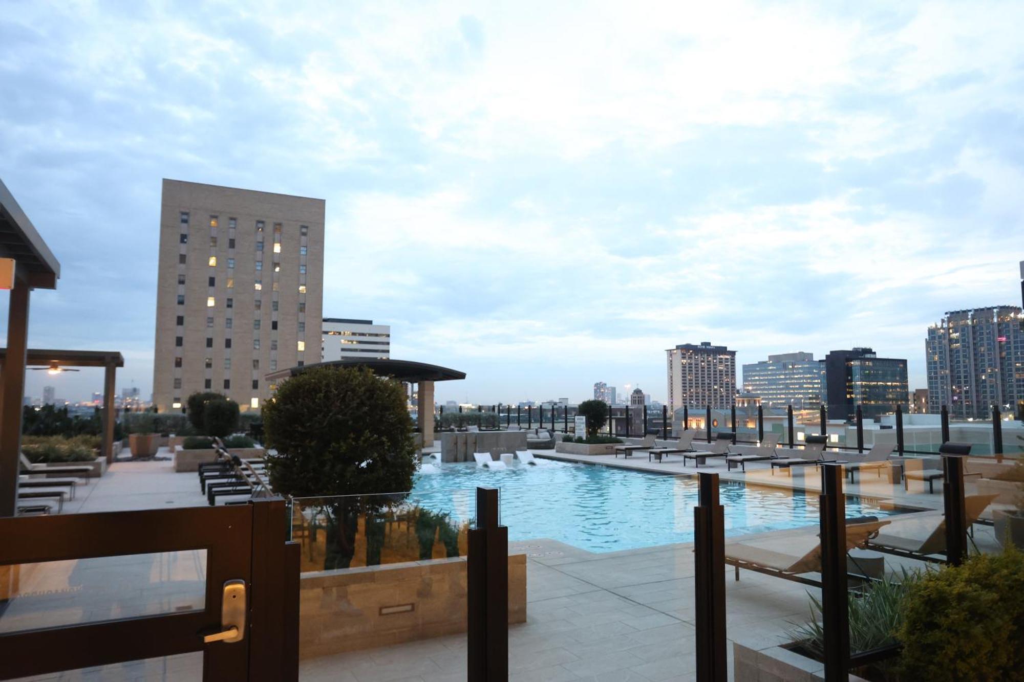 Houston'S Downtown Oasis Aparthotel Exterior foto